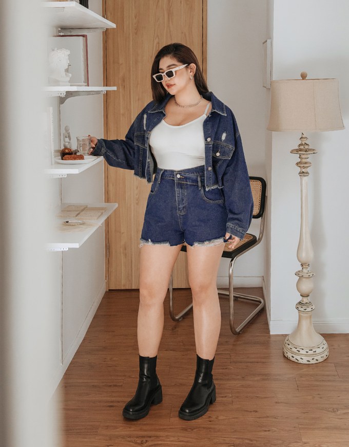 Finest Asymmetrical Ripped Denim Jeans Short