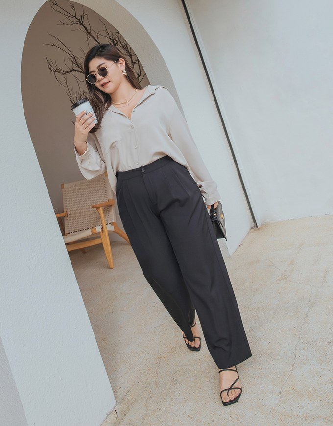 Sleek CEO Style Slimming Pleated Straight Suit Pants