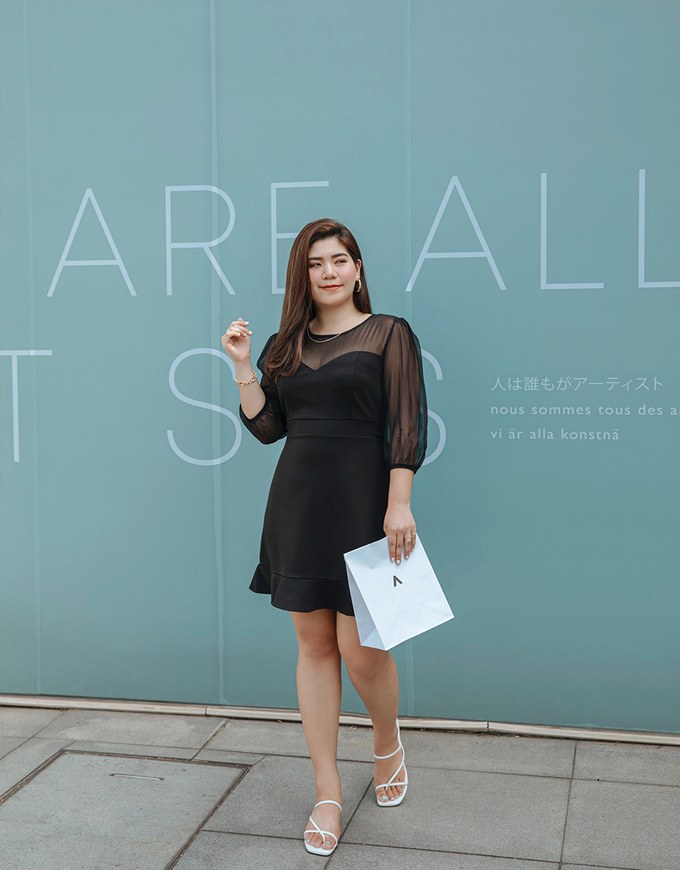 Classy Demure Sweetheart Splice Ruffle Dress