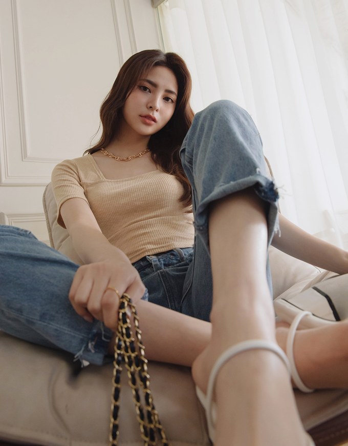 Square-Necked Knit Crop Top