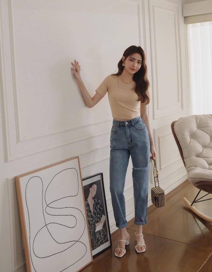 Square-Necked Knit Crop Top