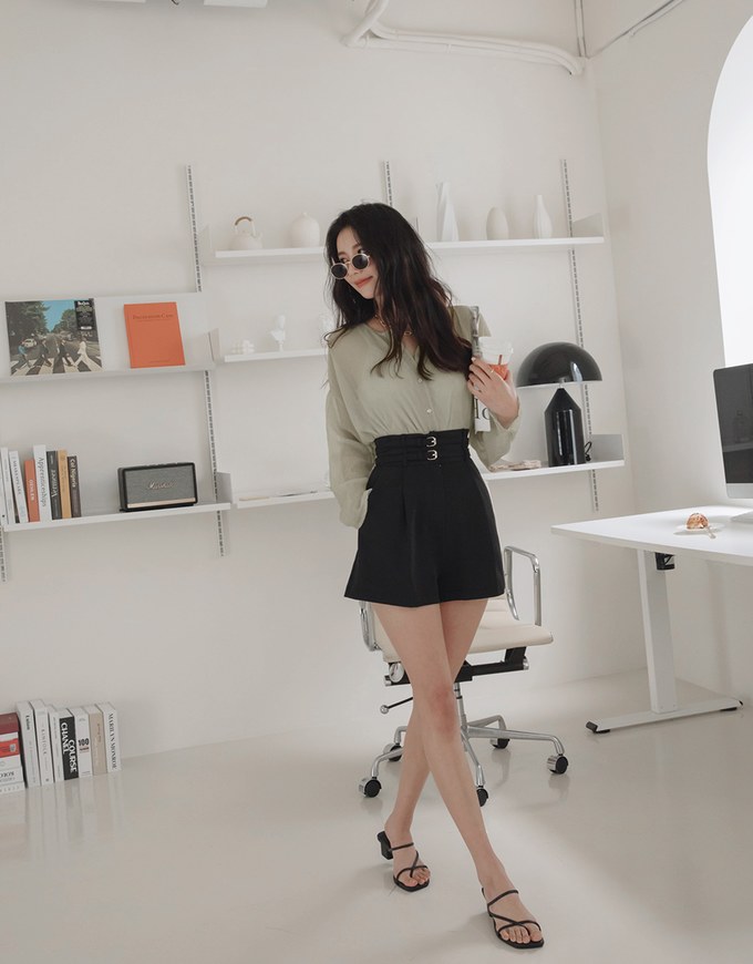 High Waisted Double Belted Pleated Shorts
