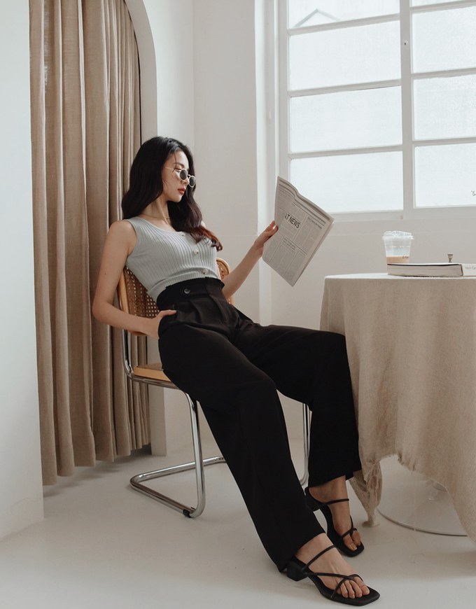 360° High Waisted Side-Button Pleated Wide Pants