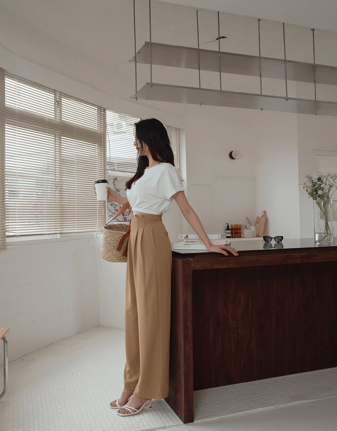 360° High Waisted Side-Button Pleated Wide Pants
