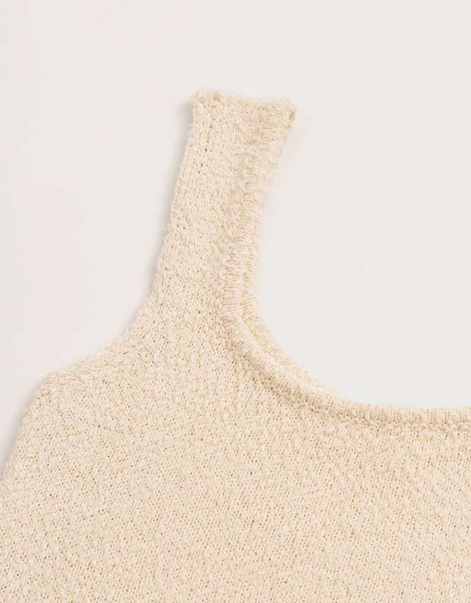 Crinkled Embossed U-Neck Crop Knit Tank Top