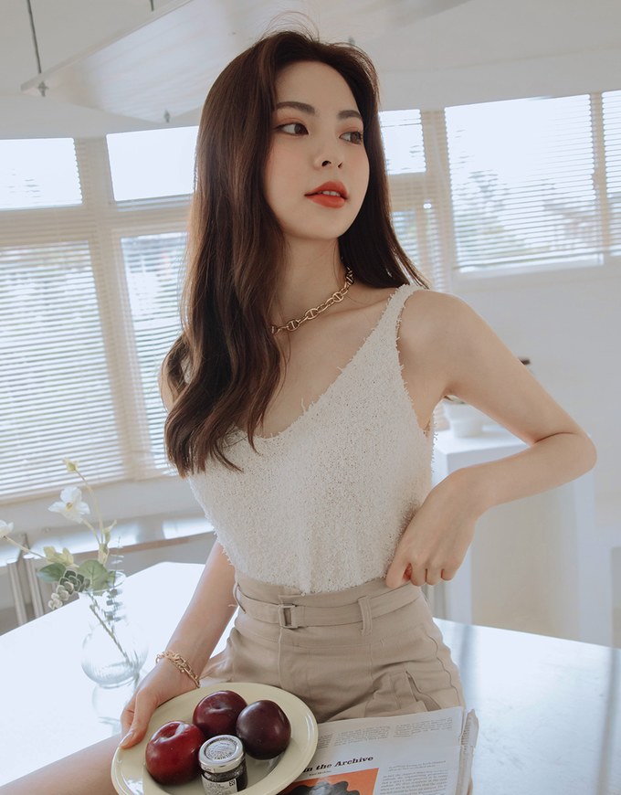 Elevated Detailing Plush Knit Cami Top