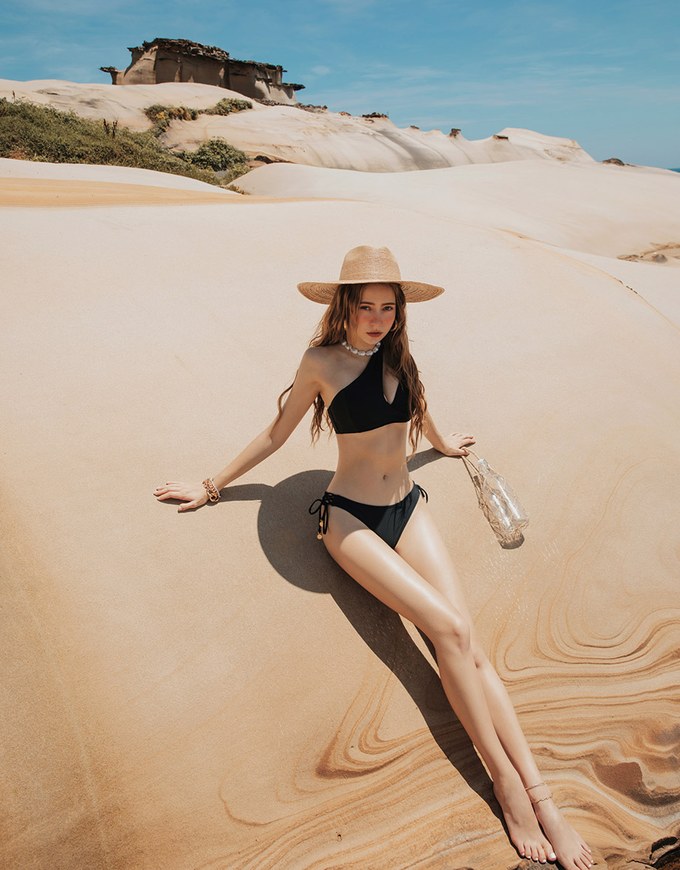 【PUSH UP】Asymmetrical One Shoulder Bikini Top
