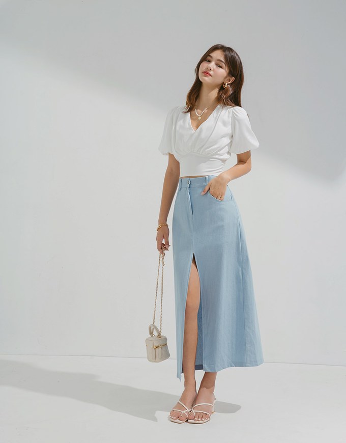 Urban Chic V-Neck Scrunch Puff Sleeve Top
