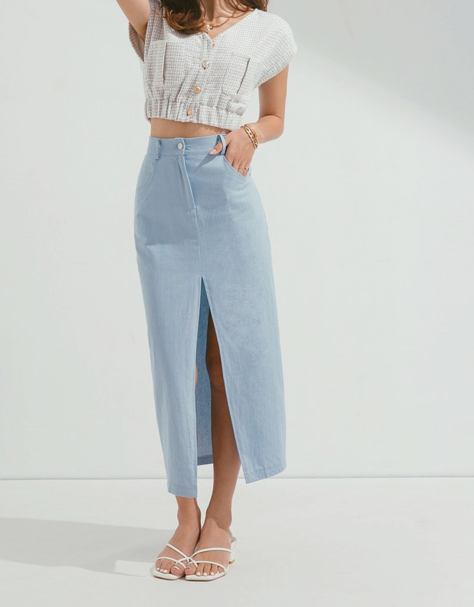 Modern Chic Front Slit Denim Skorts