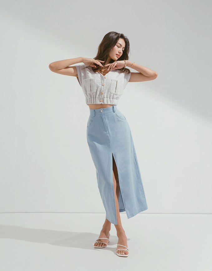 Modern Chic Front Slit Denim Skorts