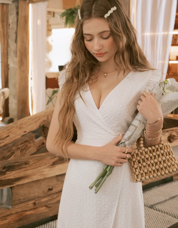 Décolleté V Open Back Lace Slit Maxi Dress