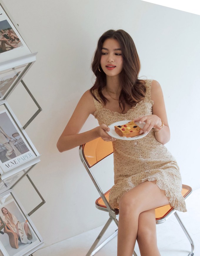 Ditsy Floral Ruffle Mini Dress