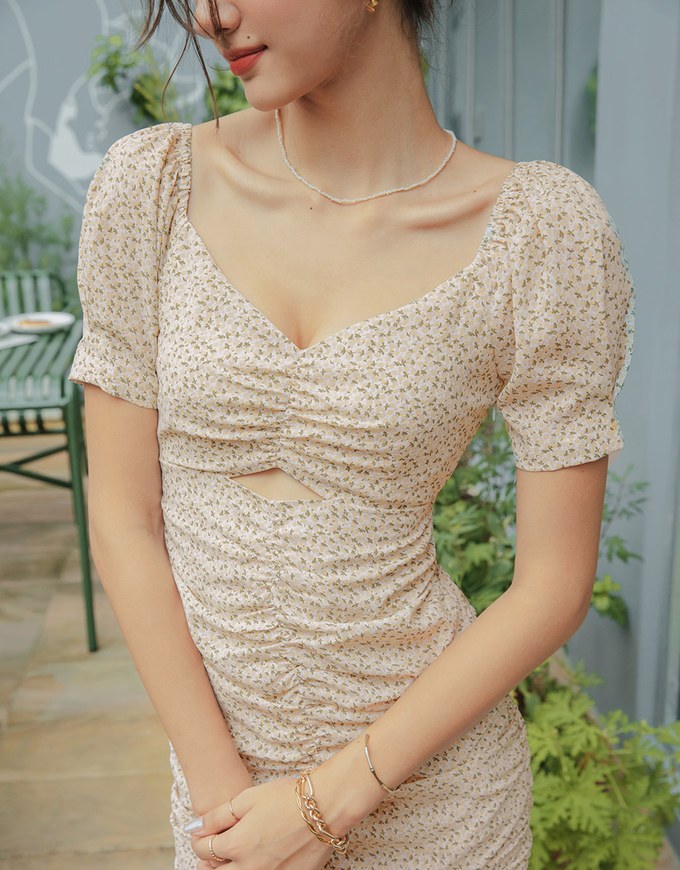French Style Ditsy Floral Small Hollow Wrinkle Mini Dress