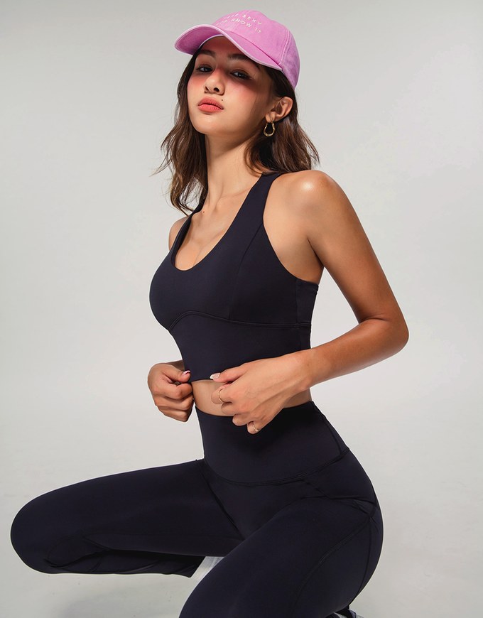 U Neck Digging Back Sports Bra (With Padding)