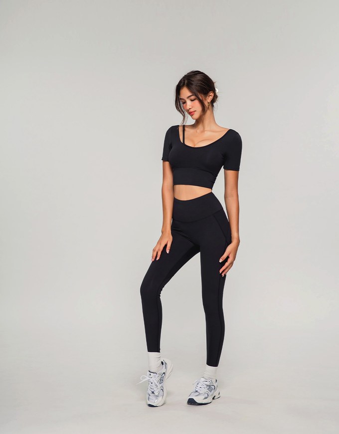 Push Up U Neck Single Line Sports Bra (With Padding)