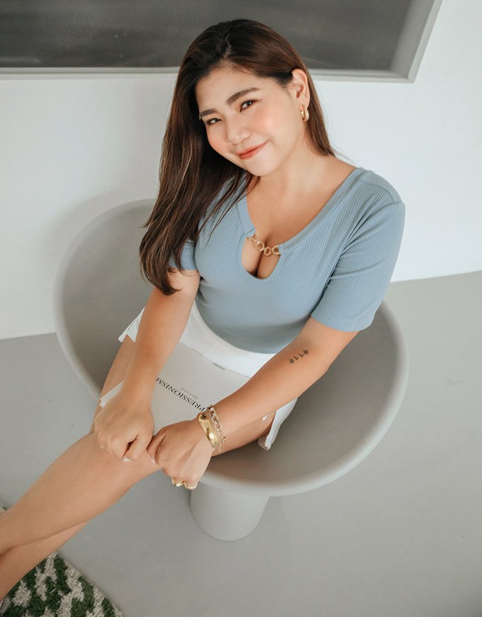 Understated Elegant Metallic Chain Crop Top