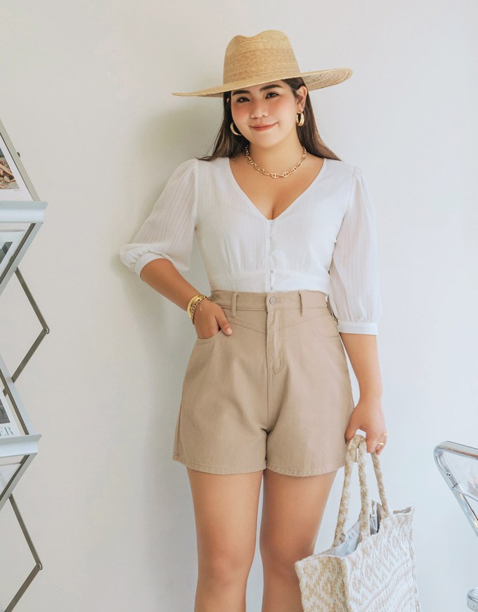 Minimalist Striped Chiffon Buttoned Crop Top