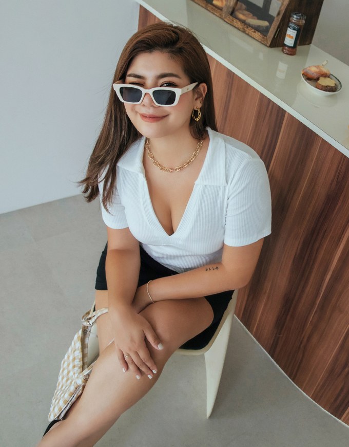 Décolleté V Lapel Knit Crop Top