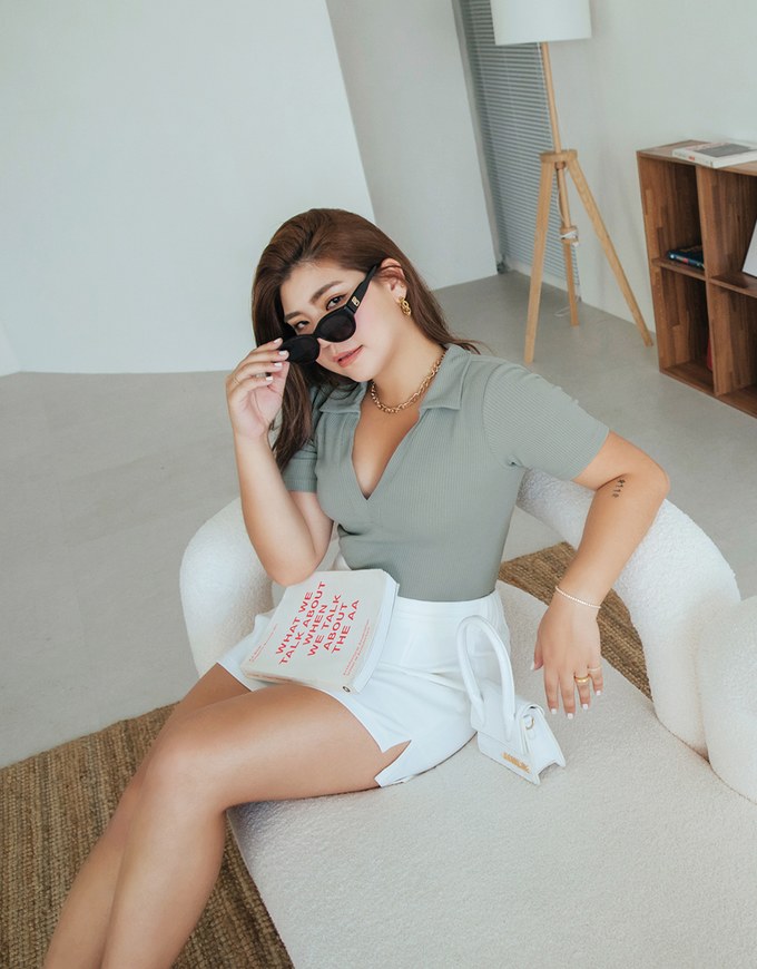 Décolleté V Lapel Knit Crop Top