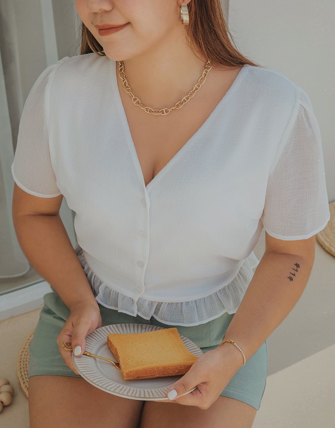 Wrinkled Embossed Lotus Leaf Crop Top