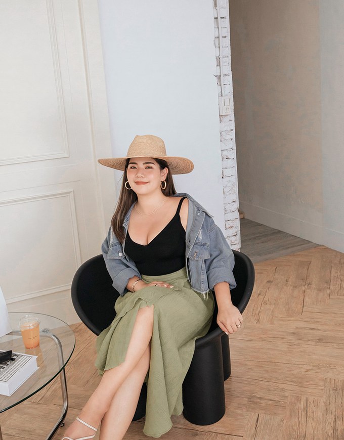 Irregular Layered Slit Flowy Maxi Skirt