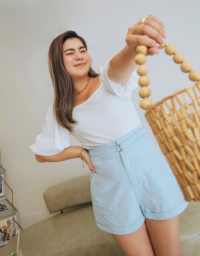 Basic Versatile High Waisted Turn-Up Shorts (With Belt)