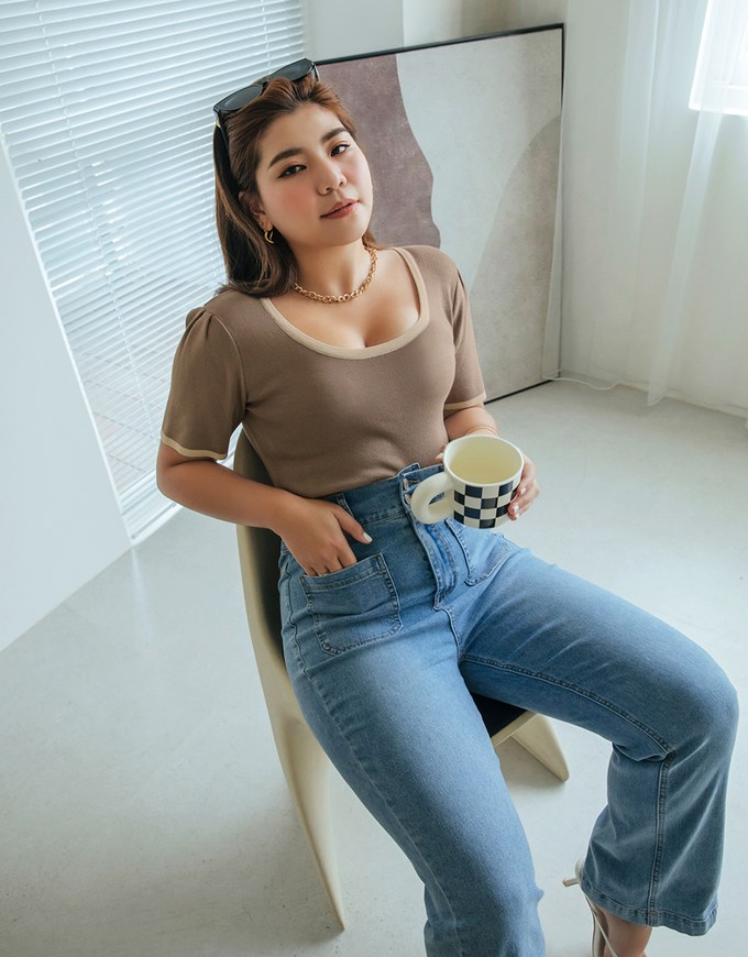 Finest Minimalistic Two-Tone Knit Top