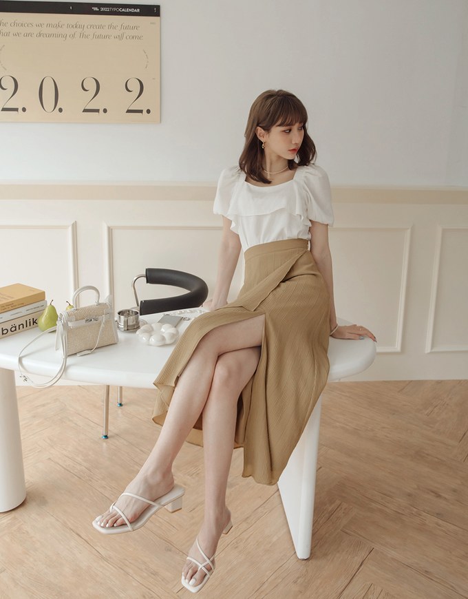 Enhanced Square Neck Ruffled Splice Top