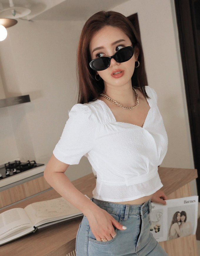 Soigné Fine Gingham Tie-Back Top
