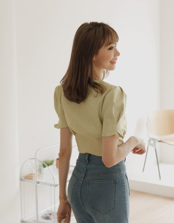 Soigné Pleated Buttoned Crop Top