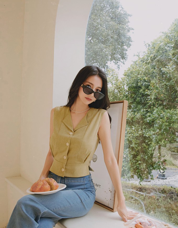 Smart Casual Lapel Buttoned Top