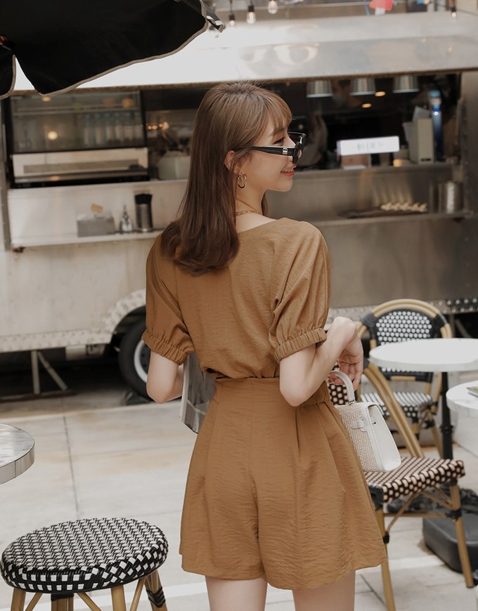Elevated Casual Paperbag-Waist Pleated Shorts