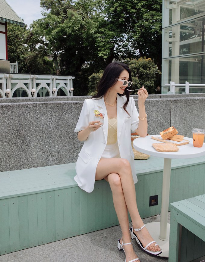 Edgy Smart Cooling Suit Blazer (With Shoulder Pads)