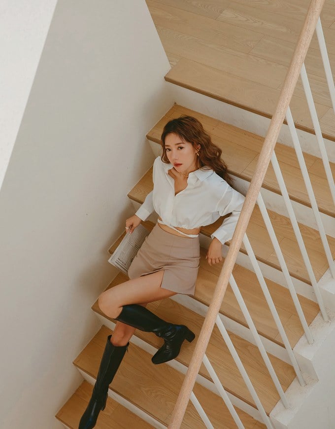 Metal Strap Cropped Top