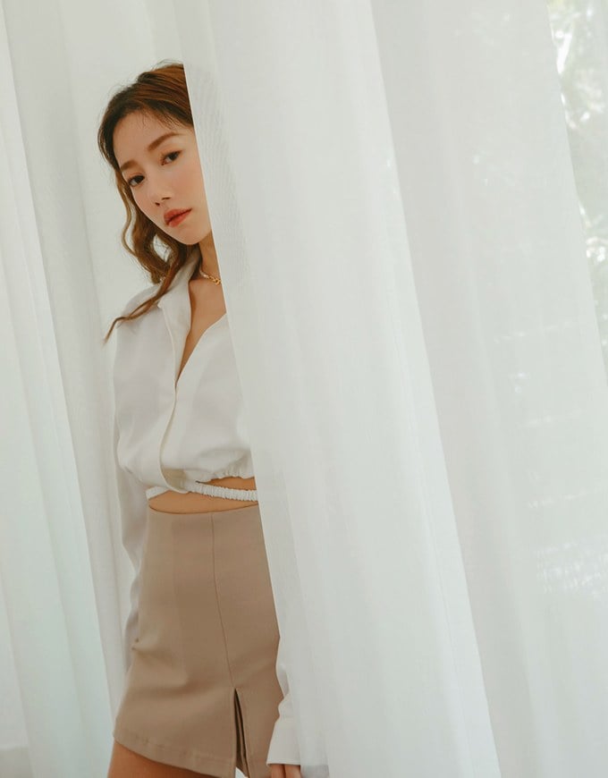 Metal Strap Cropped Top