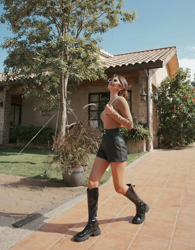 High Waisted Slim Faux Leather Shorts