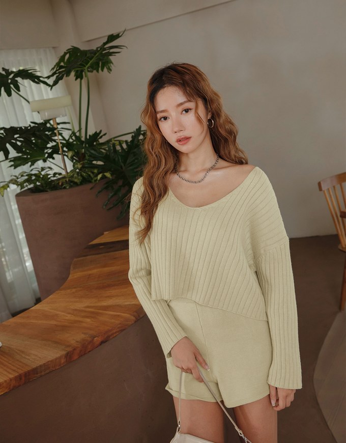 Soft Sloping Knit Set