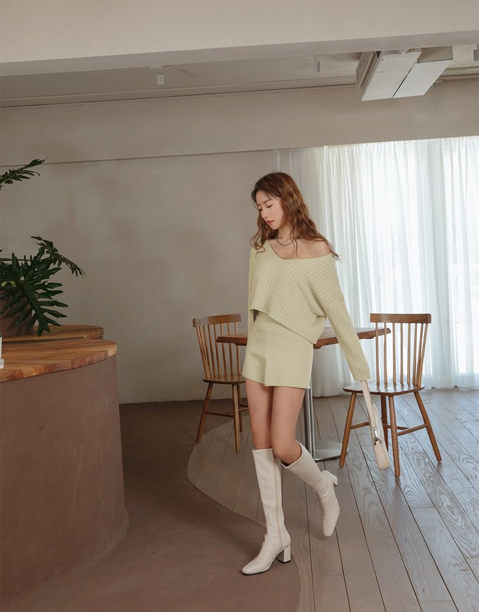 Soft Sloping Knit Set