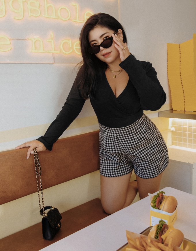 Overlap Lapel Low Cut Pitch Crop Top