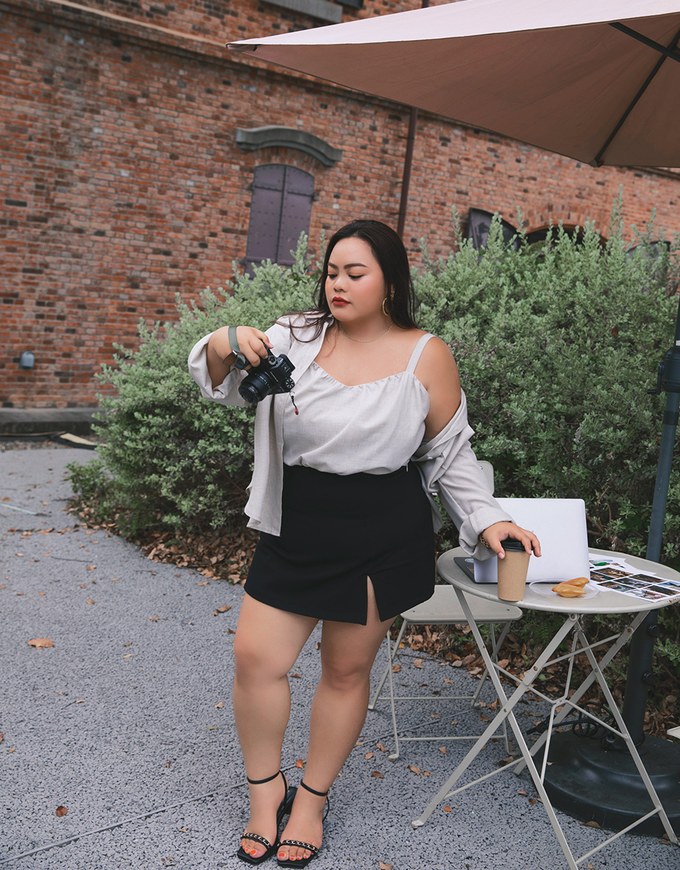 AIRY HOURGLASS K-pop Slimming High Waisted Long Legs Skorts