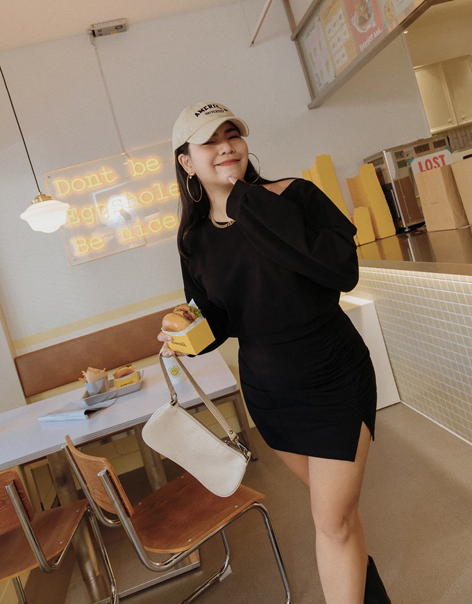 Slant Shoulder Wrinkle Slit Elastic Skirt Setwear