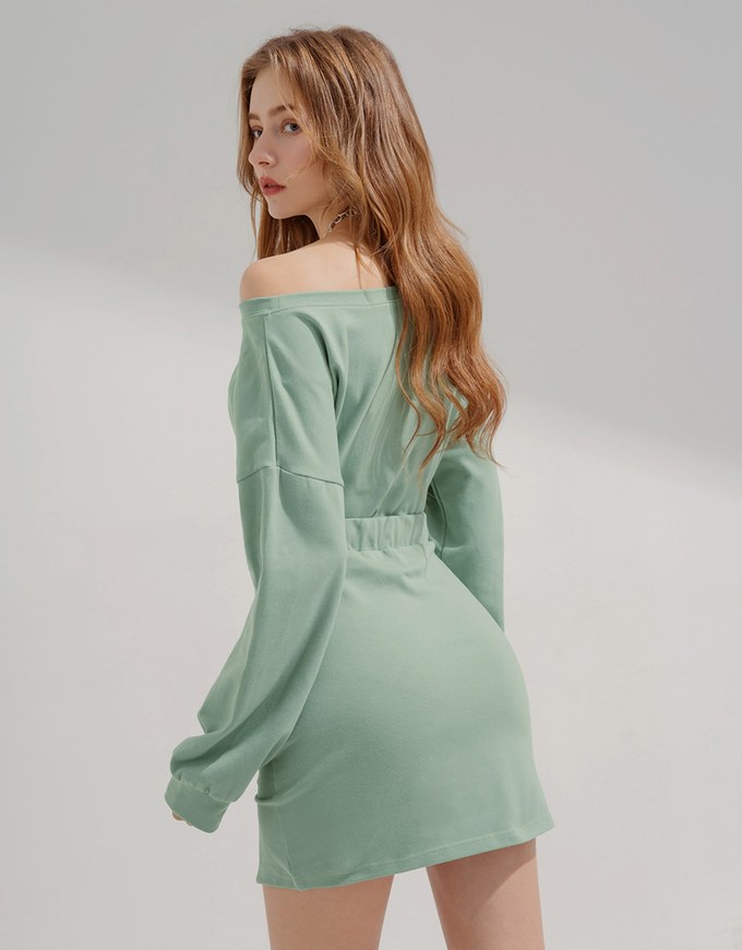 Slant Shoulder Wrinkle Slit Elastic Skirt Setwear