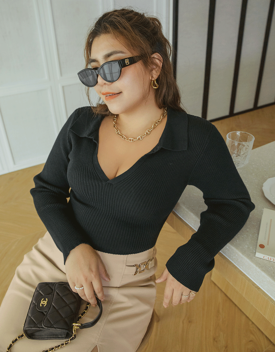 Lapel Tie Back Ribbon Knit Crop Top