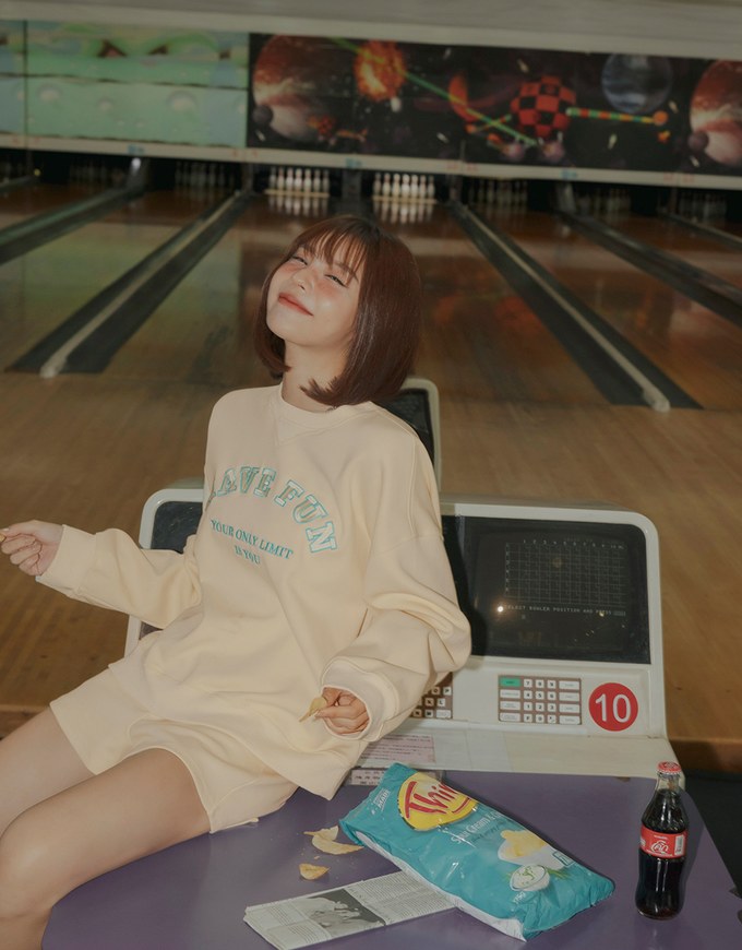 Preppy Embroidered Crewneck Loose Top