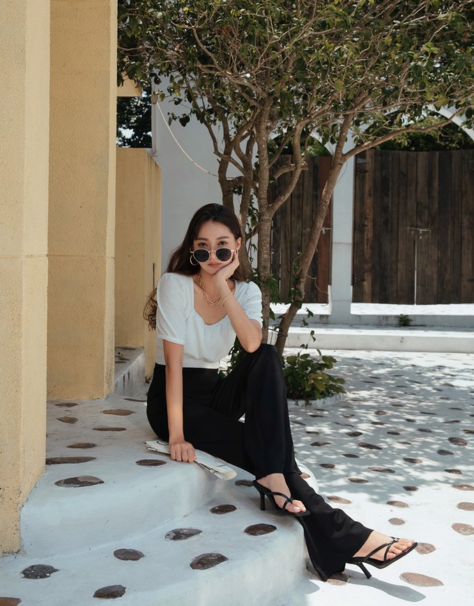 Stark Minimalism High Waisted Flare Pants