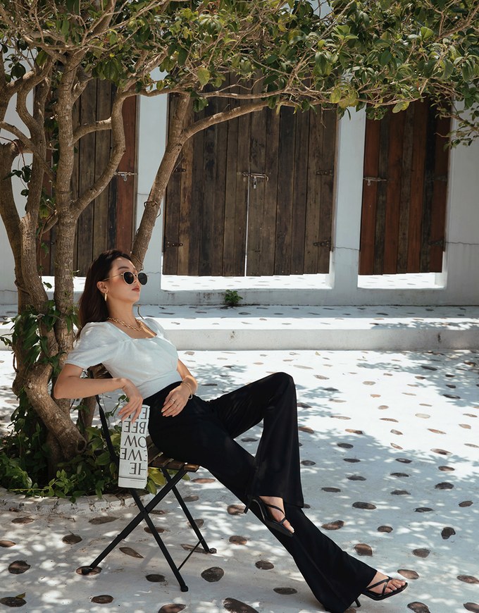 Stark Minimalism High Waisted Flare Pants