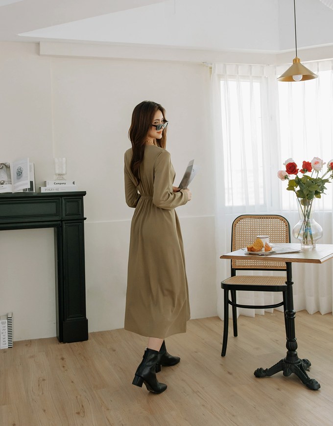 V Neck Overlap Buttoned Maxi Flare Dress
