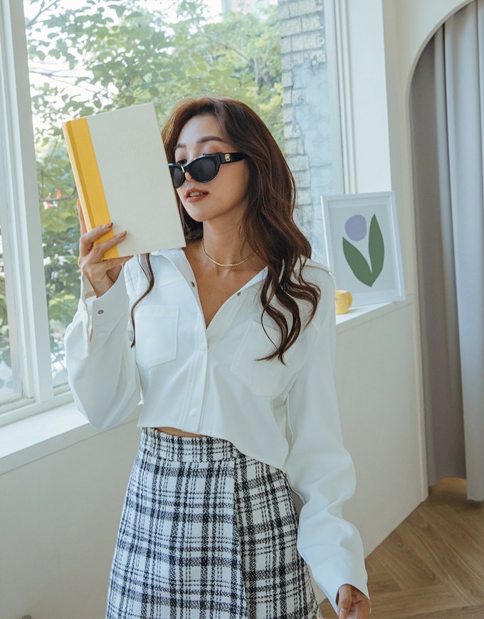 British Cropped Button-Down Blazer Jacket