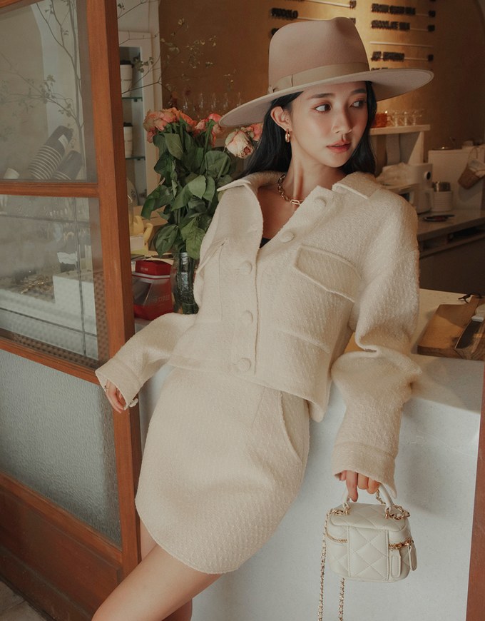 Classic Tweed Buttoned Blazer Jacket