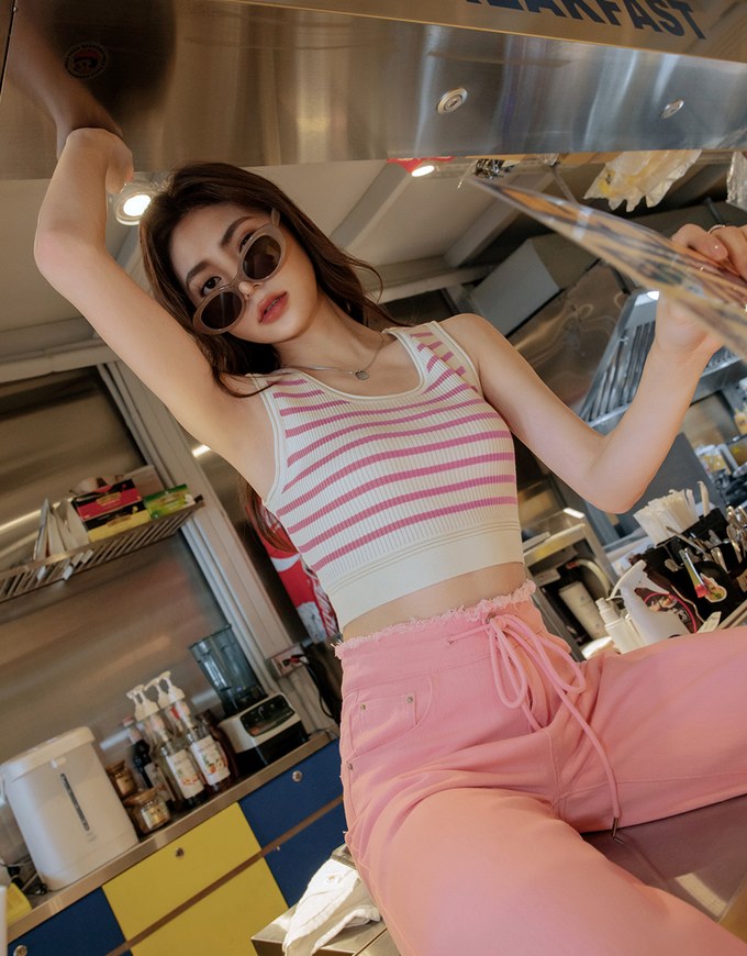 Color Striped Crop Knit Tank Top